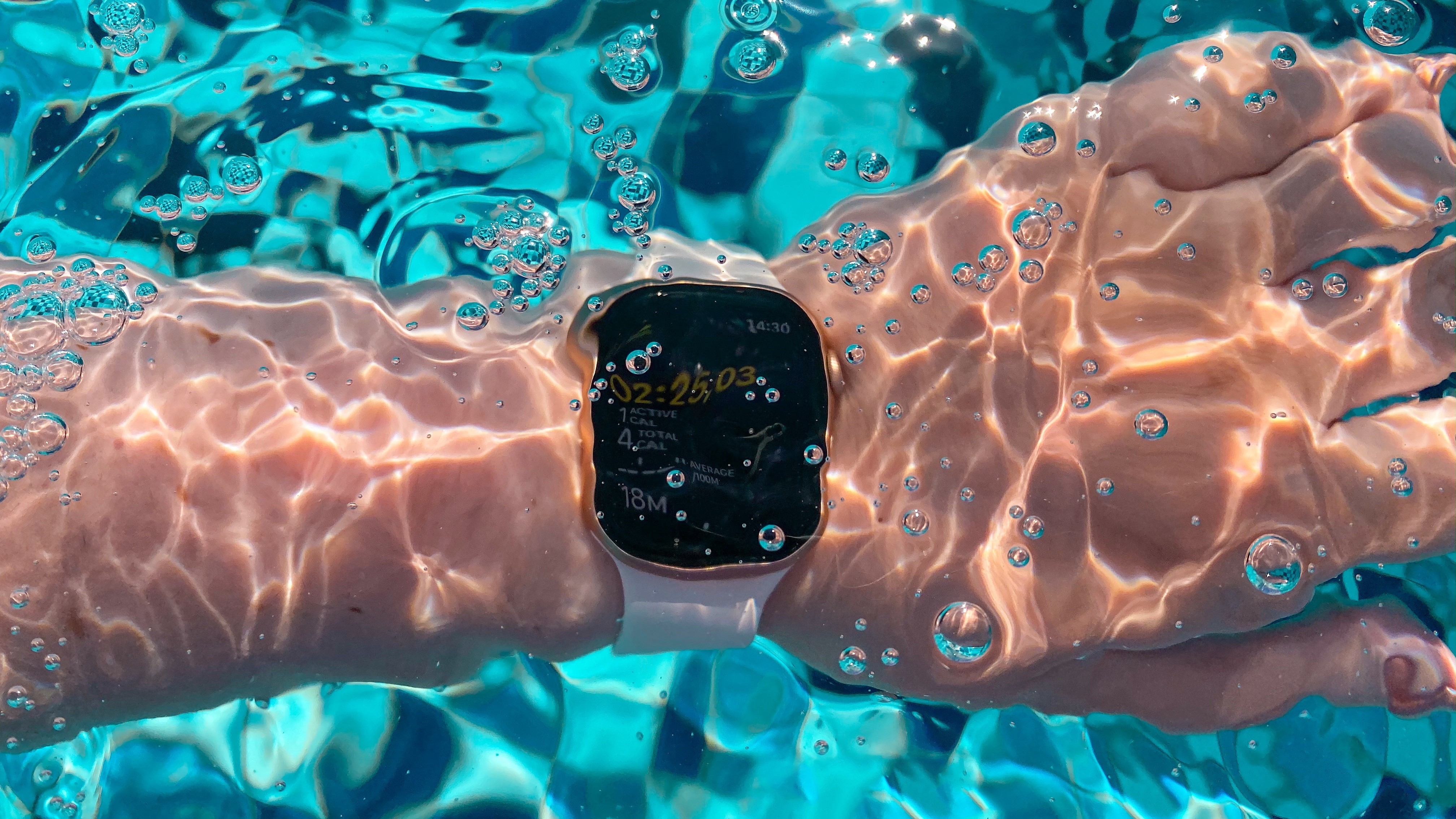 Apple Watch Series 4 Water Resistant 